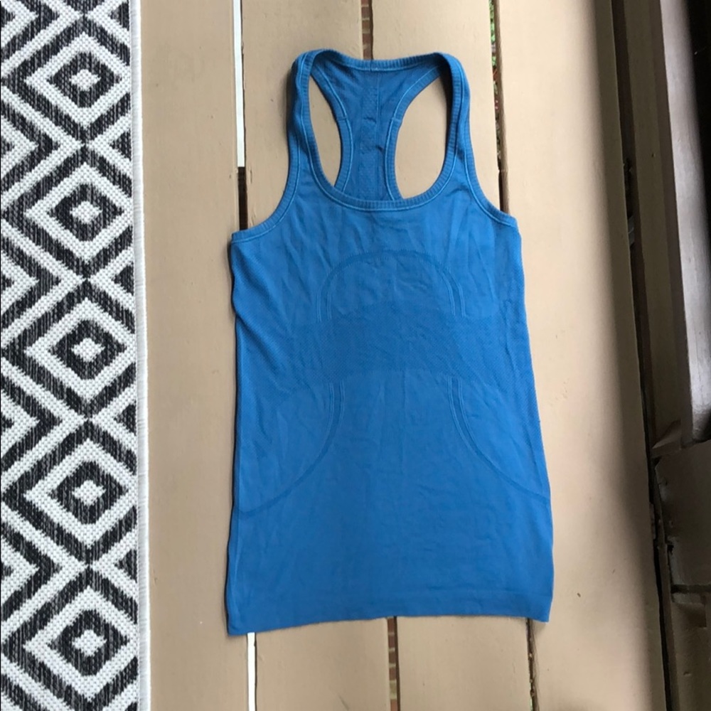 soft lululemon tank blue
